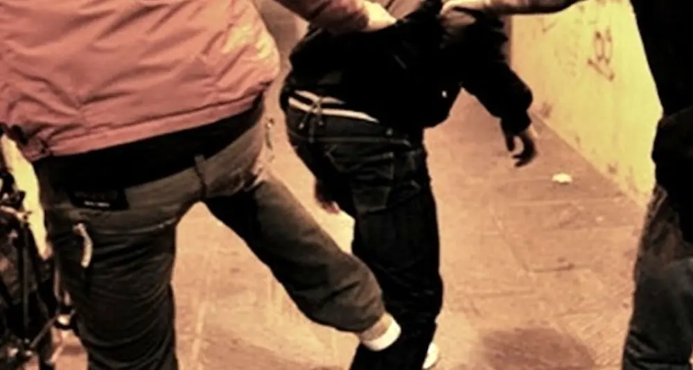 Cosenza, alta tensione\u00A0via Alimena: carabinieri sedano una rissa tra giovani\n