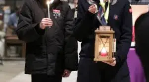 La Luce della pace di Betlemme attraversa l’Europa e arriva in Calabria: un messaggio di pace e speranza\n