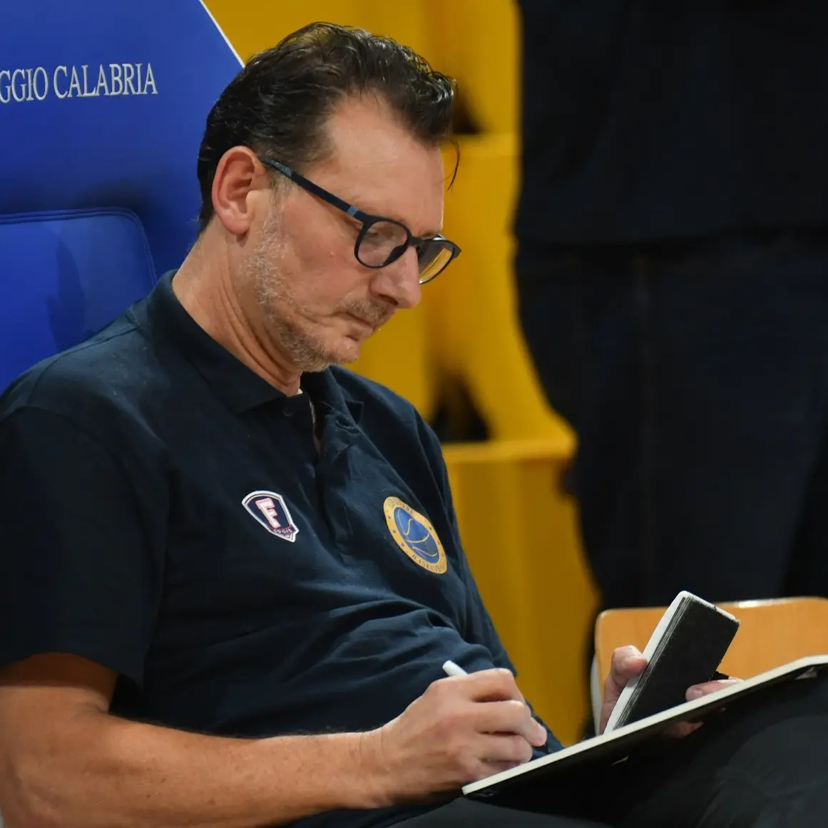 Inguaggiato dopo il derby: «Vittoria pesante, ora testa al Cocuzza. I principali avversari siamo noi stessi»\n