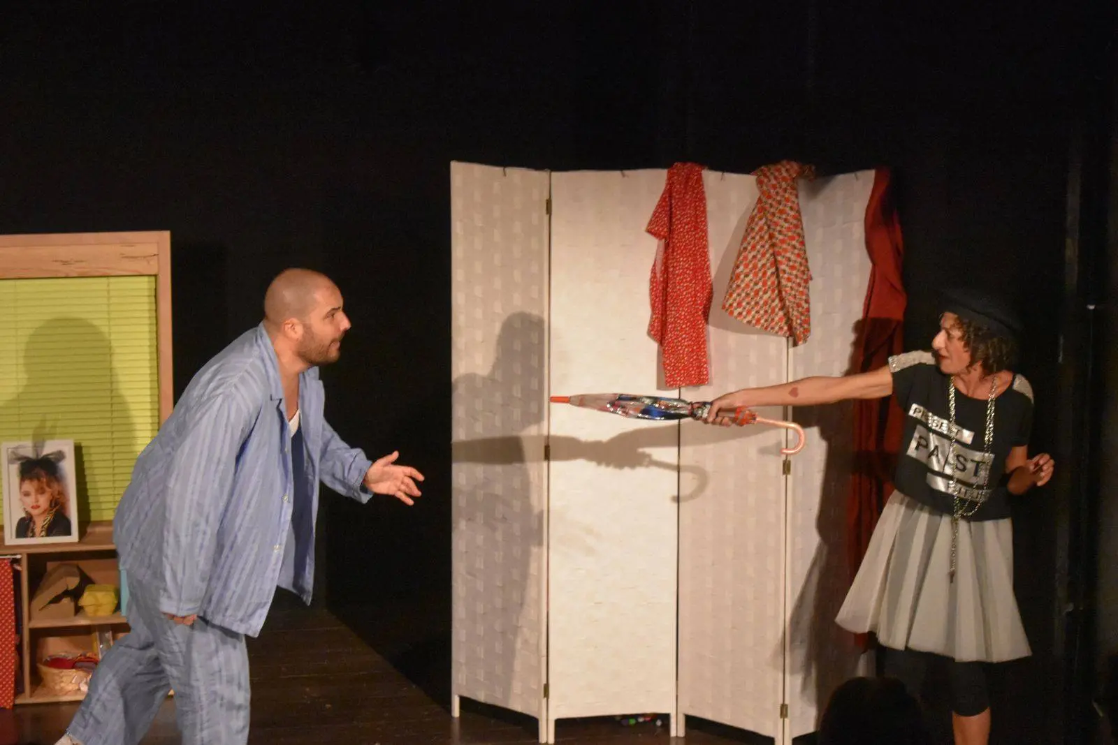 Due solitudini che imparano ad accettarsi: “Elisabetta e Limone” sbarca al Teatro Primo di Villa San Giovanni\n