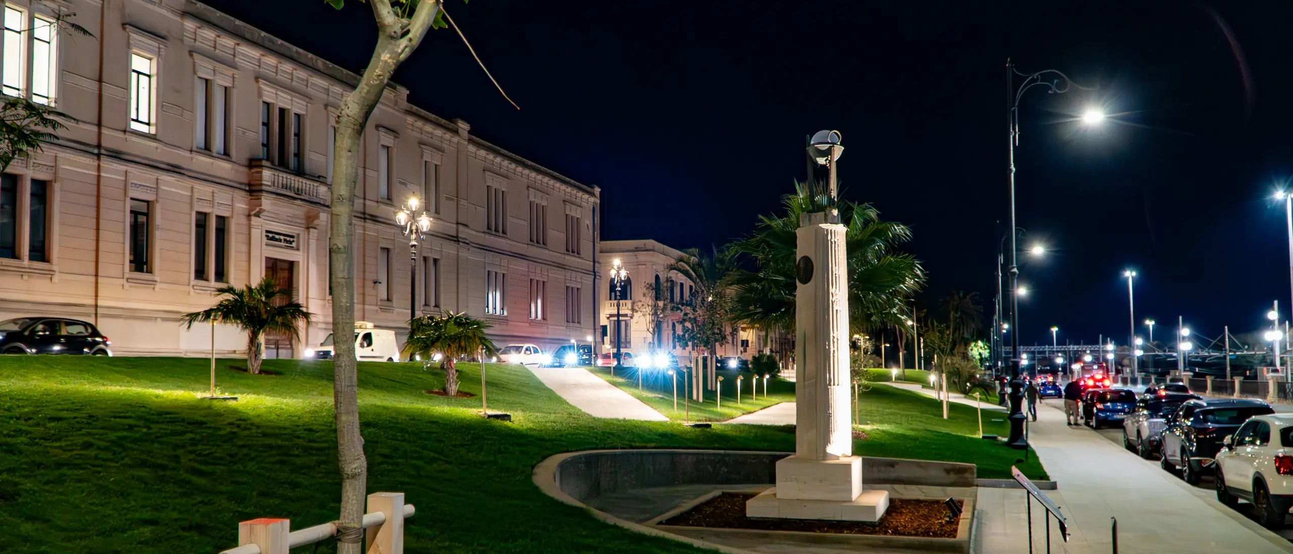 Ok in Giunta al parcheggio gratuito su Corso Matteotti durante le festività. Tripodi: «Così investiamo sul commercio di prossimità»\n