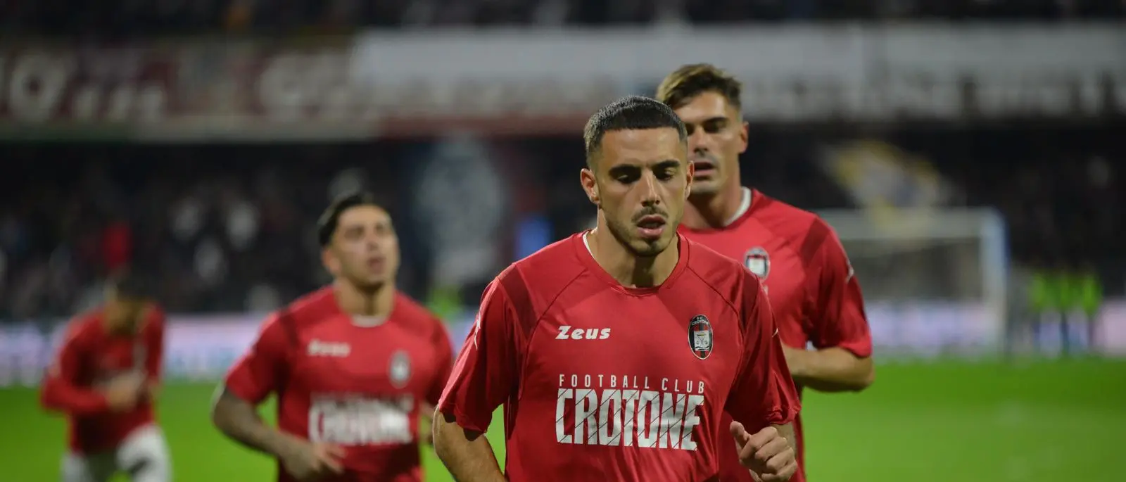 Crotone eliminato dalla Coppa Italia: scattano il ritiro e il silenzio stampa\n