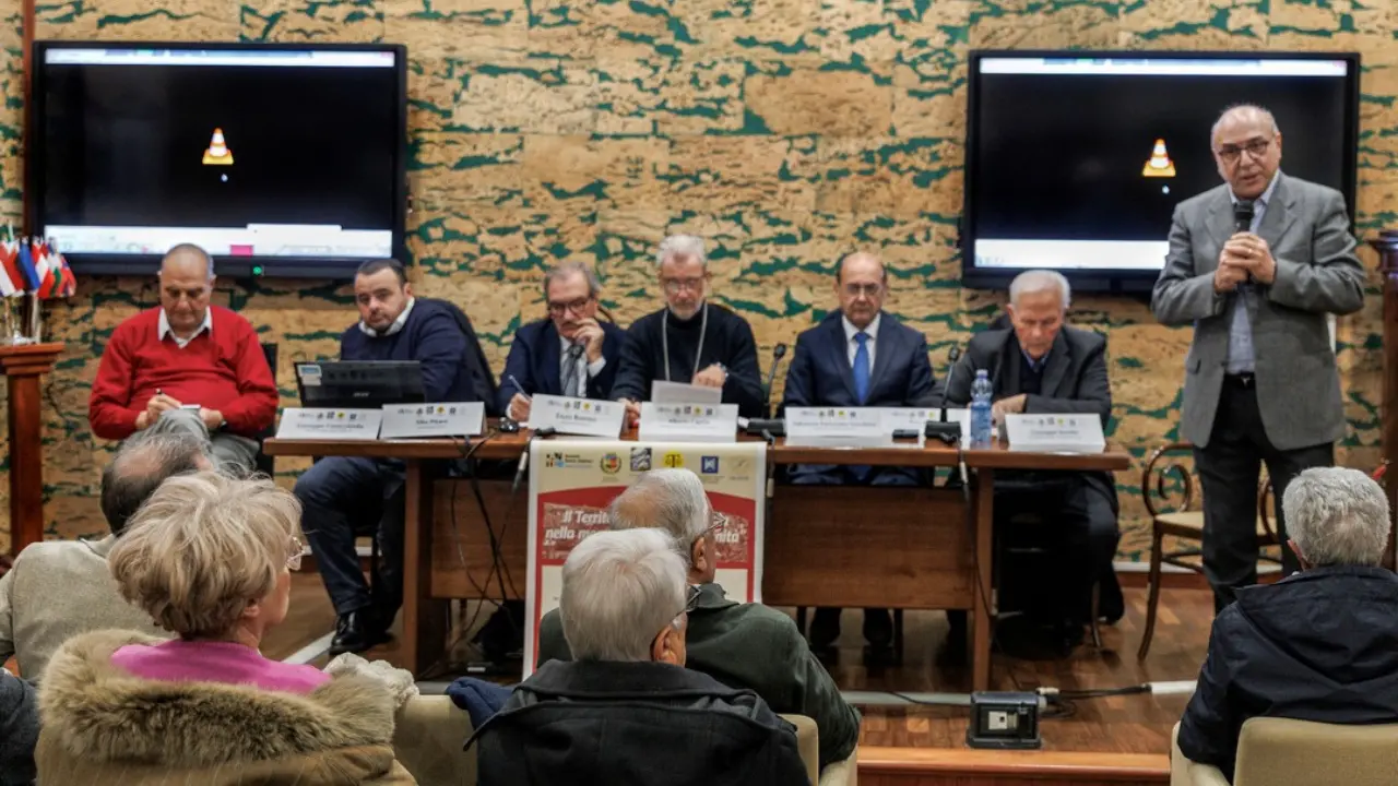 Sanità, Ali di Vibonesità fa il punto dopo il vertice in Regione ma i commissari Asp non si presentano: «Assenza discutibile»\n