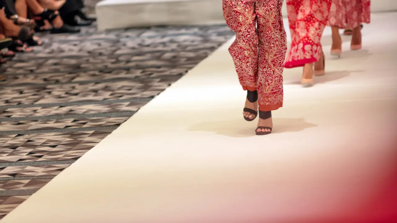 “Hope, la speranza in passerella” a Cosenza: moda, arte e solidarietà per sostenere le donne nel percorso contro il tumore\n