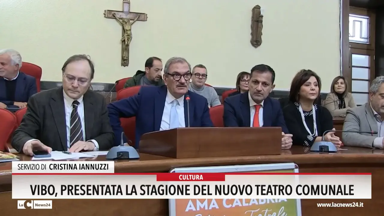 Vibo, presentata la stagione del nuovo teatro comunale