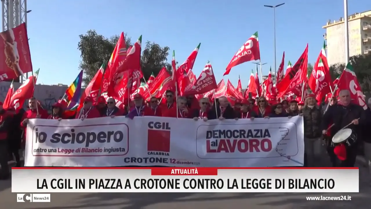 La Cgil in piazza a Crotone contro la legge di bilancio