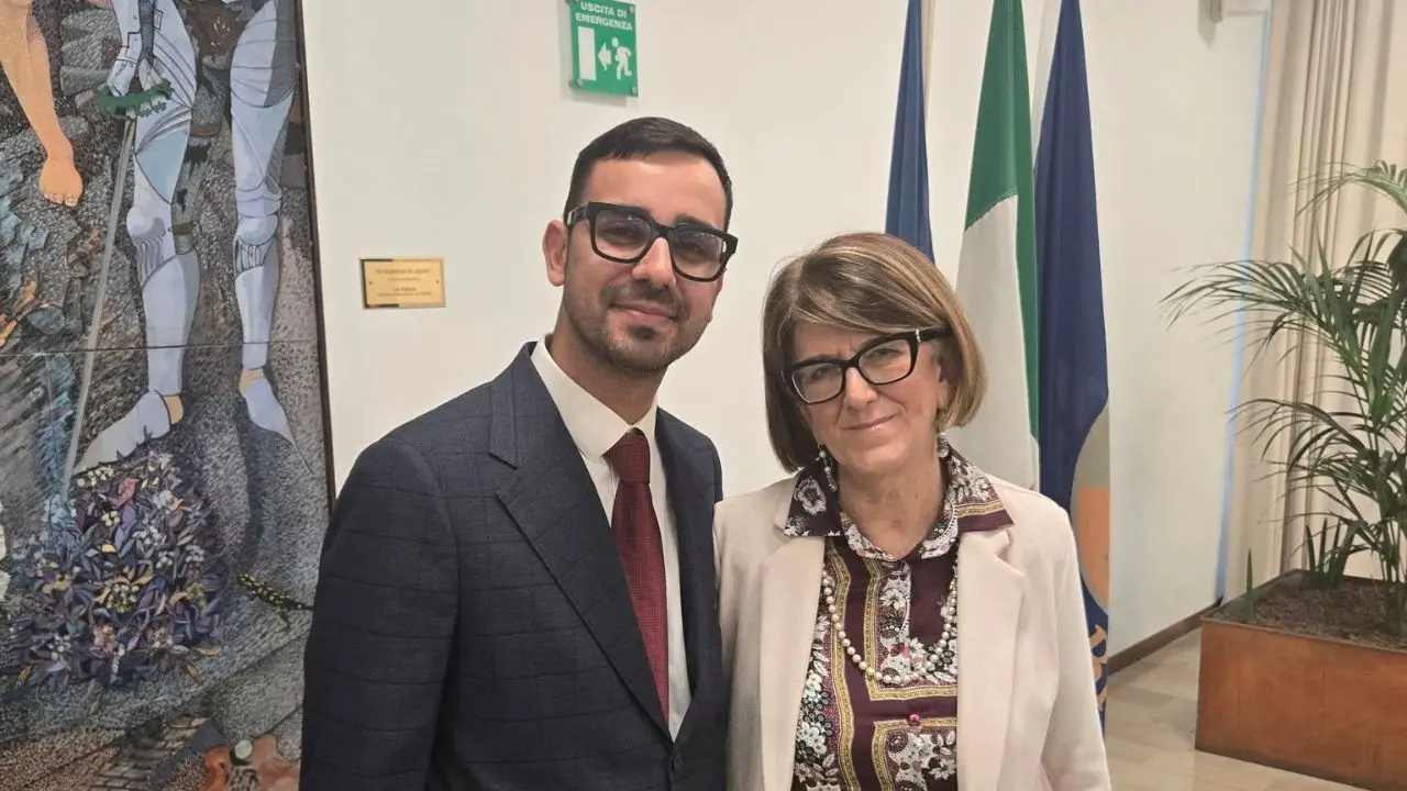 Tavernise torna in Regione alle dipendenze di Barbuto: da capogruppo M5S a collaboratore il passo è breve