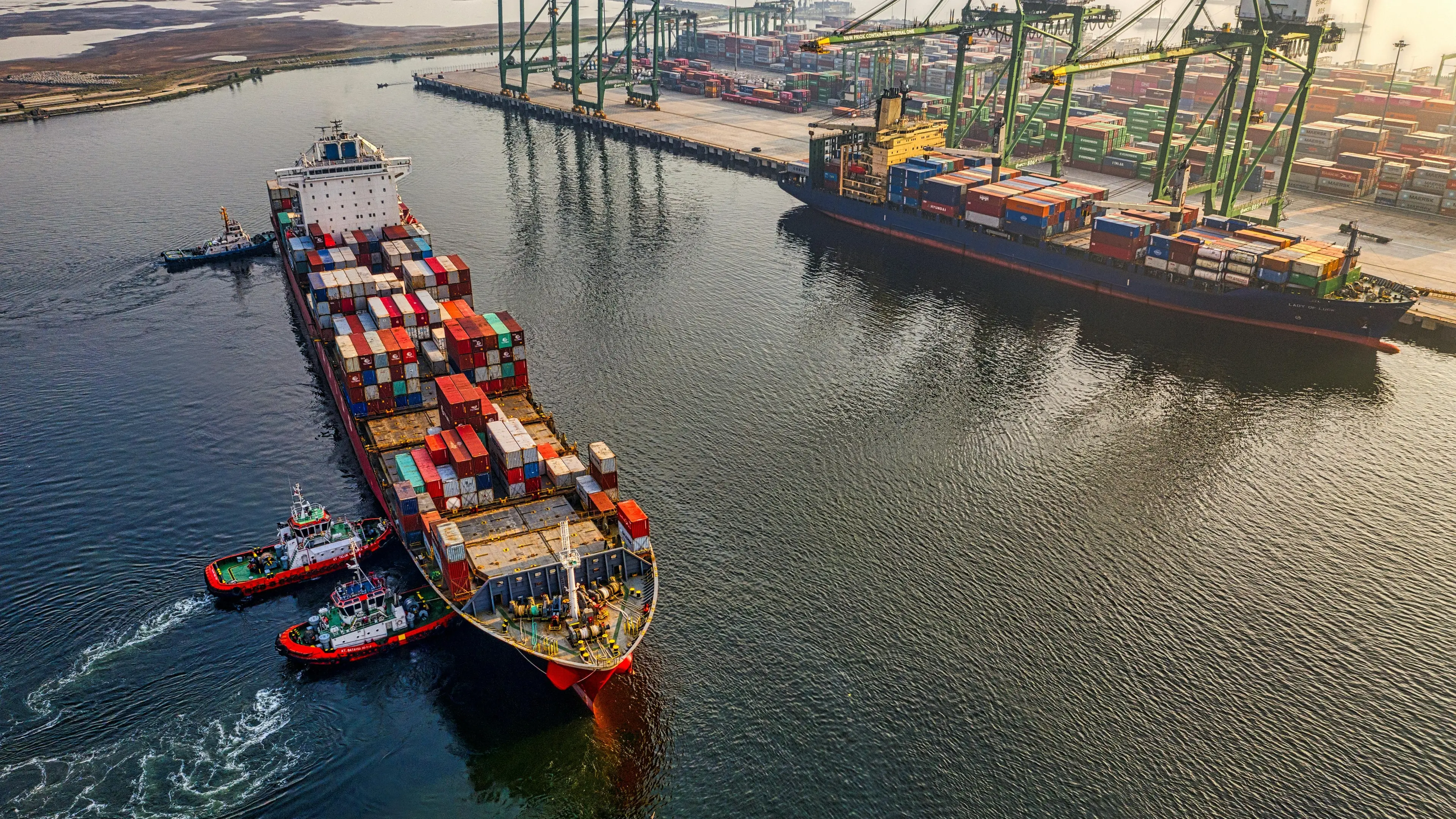 Cresce l’export calabrese, si avvicina il traguardo del miliardo di commercio con l’estero\n