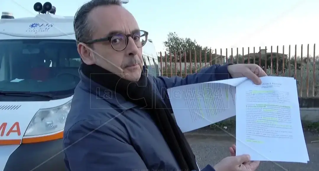 Polemica sul 118 in Calabria,\u00A0Ferrari smentisce la Regione: «Altro che efficiente, soccorsi in ritardo e Pet inesistenti»\n