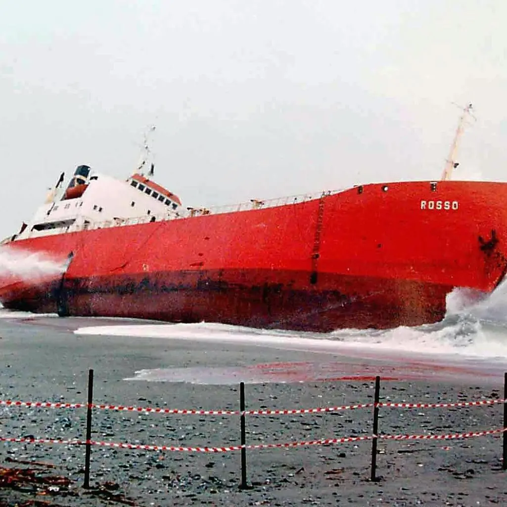 «Giustizia per Natale De Grazia, troppi misteri sulle navi dei veleni»: Legambiente ricorda il capitano a 30 anni dalla morte