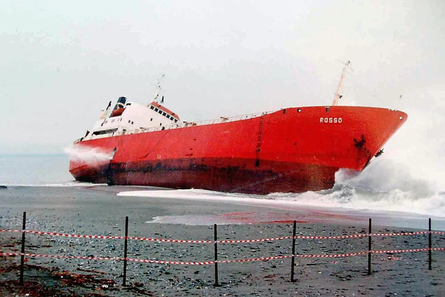 «Giustizia per Natale De Grazia, troppi misteri sulle navi dei veleni»: Legambiente ricorda il capitano a 30 anni dalla morte