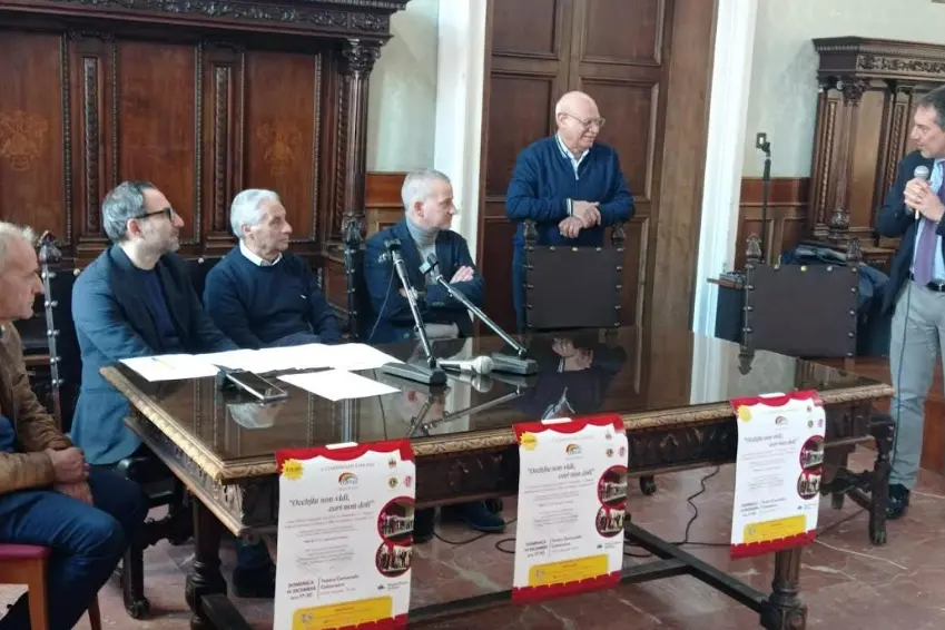 Occhjiu non vidi, cori non doli: a Catanzaro lo spettacolo con protagonisti i pazienti psichiatrici di Villa Arcobaleno di Limbadi\n