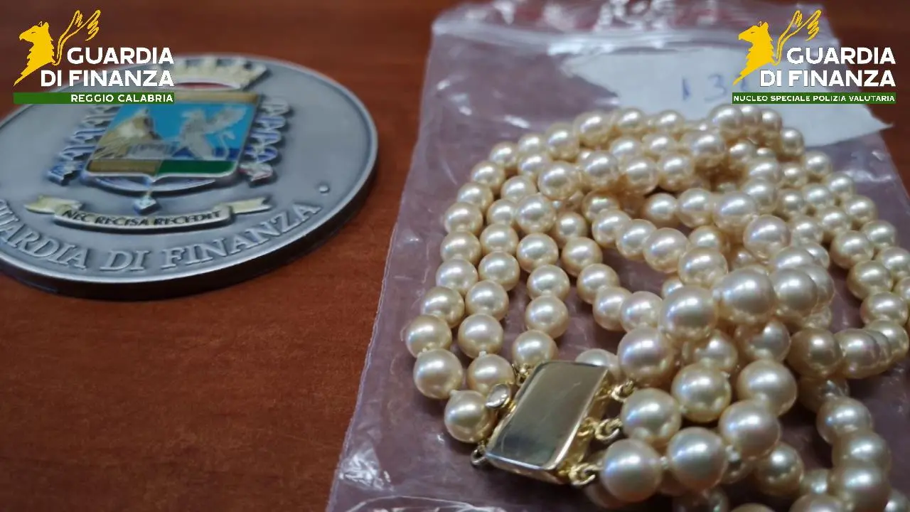 Reggio, confiscati oltre 2 milioni di euro a un promotore finanziario abusivo\n