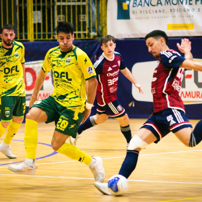 Futsal, la Pirossigeno Cosenza lotta ma non basta: il Sala Consilina vince 2-1\n