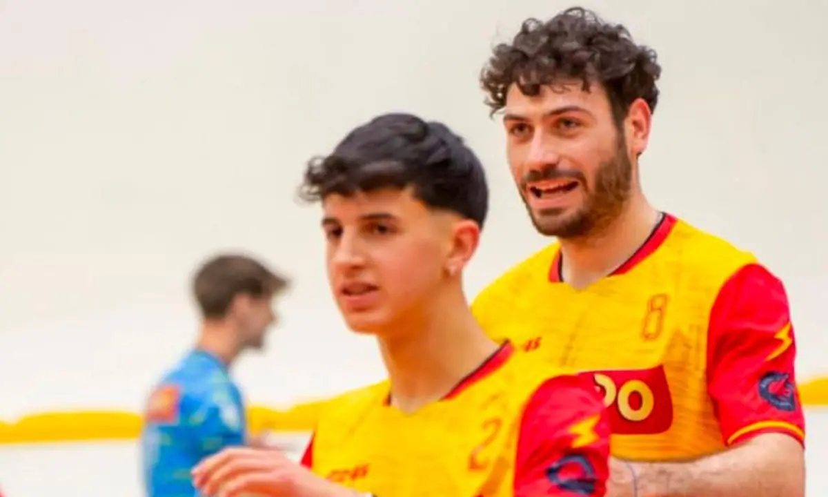 La pallavolo rinasce a Cosenza: una squadra di ragazzi per ripartire\n