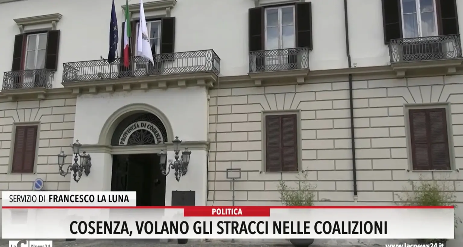 Cosenza, volano gli stracci nelle coalizioni