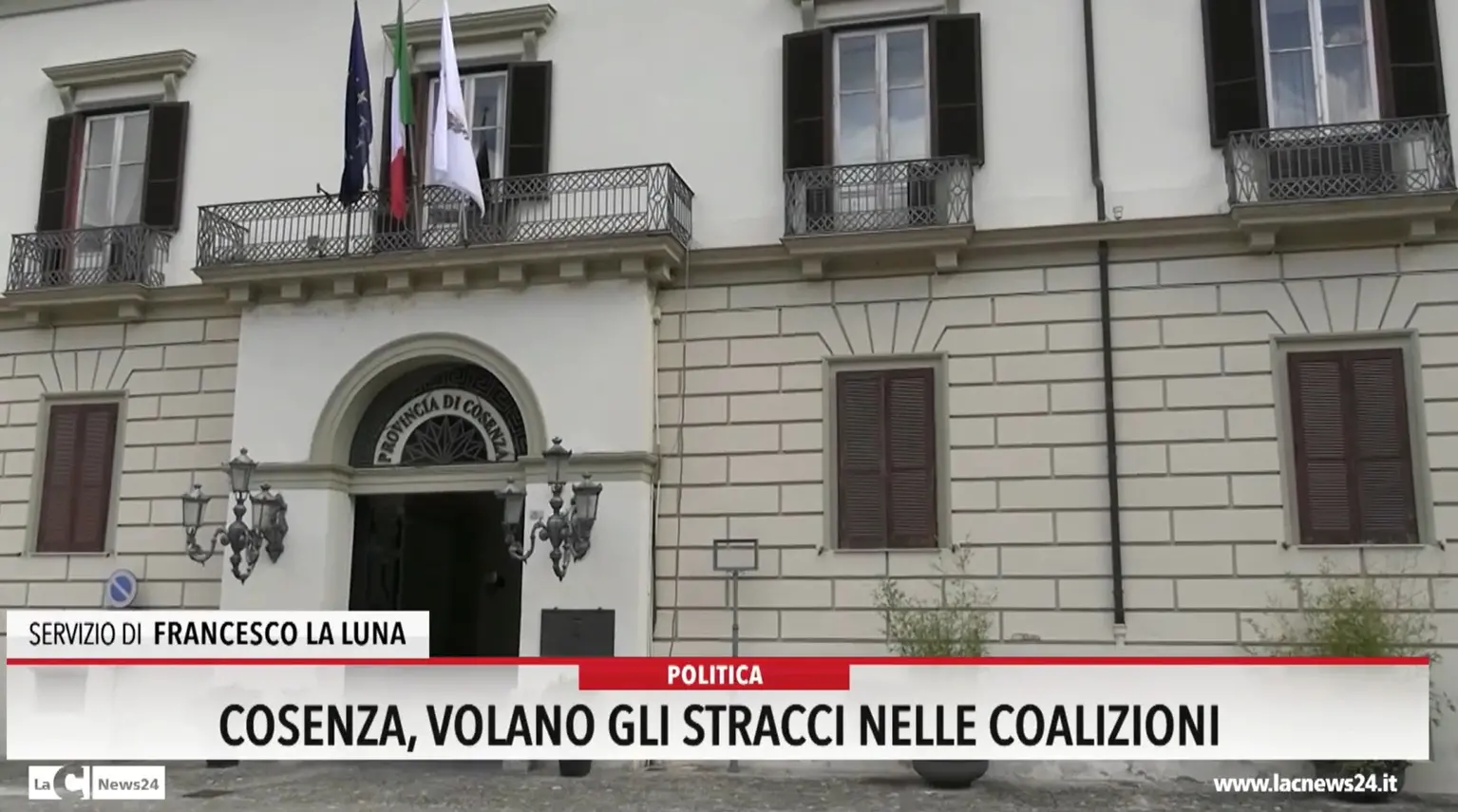 Cosenza, volano gli stracci nelle coalizioni