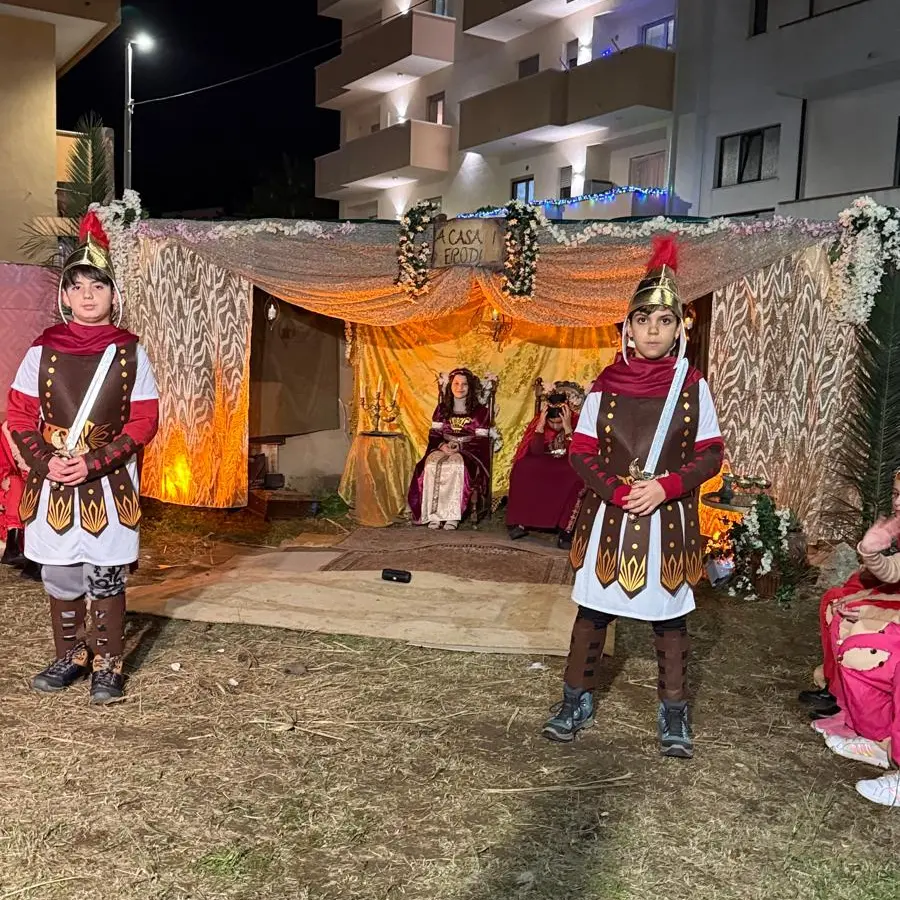 Presepe Vivente all’I.C. Radice-Alighieri: un abbraccio di tradizione, emozione e comunità\n