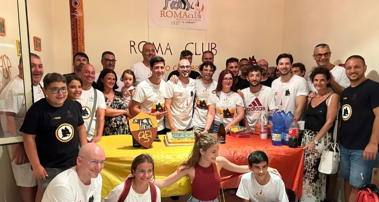 Il Roma Club Reggio Calabria regala sorrisi ai piccoli pazienti dell’oncoematologia pediatrica del Gom\n