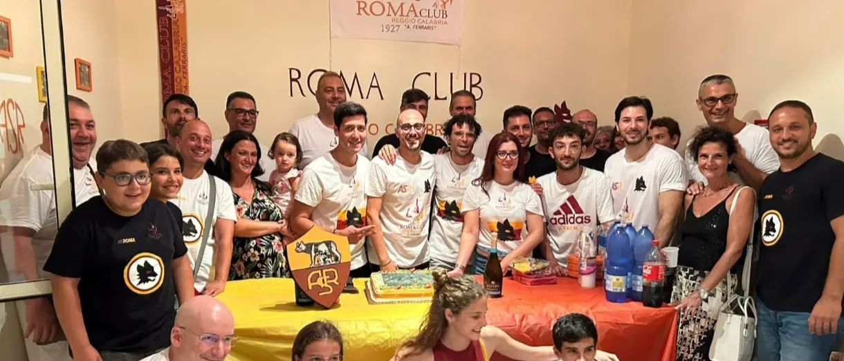 Il Roma Club Reggio Calabria regala sorrisi ai piccoli pazienti dell’oncoematologia pediatrica del Gom\n