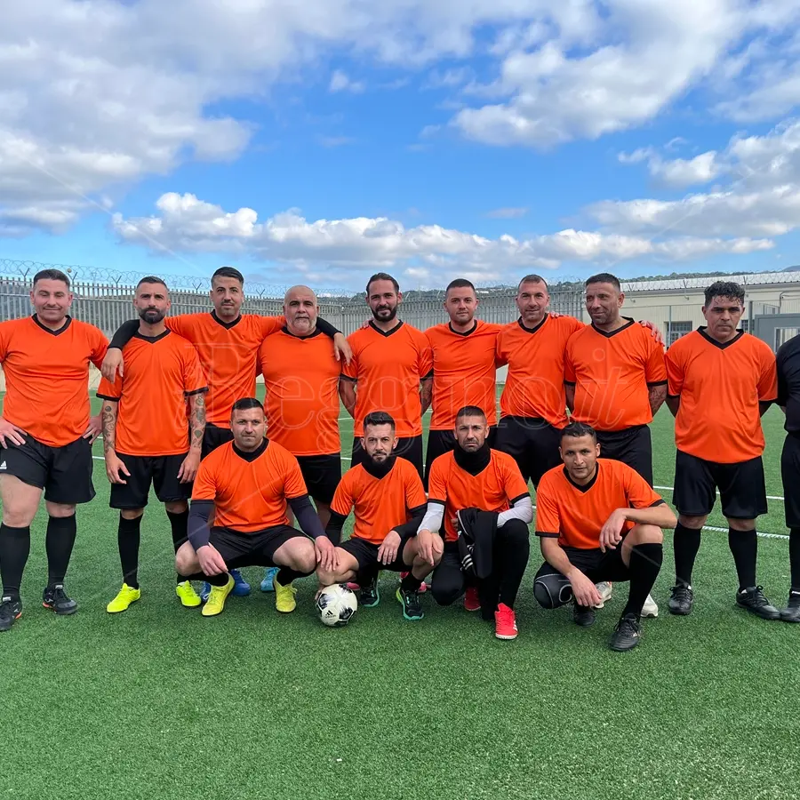 Una partita per la Libertà: il fischio d'inizio nel nuovo campo di calcio del carcere di Arghillà