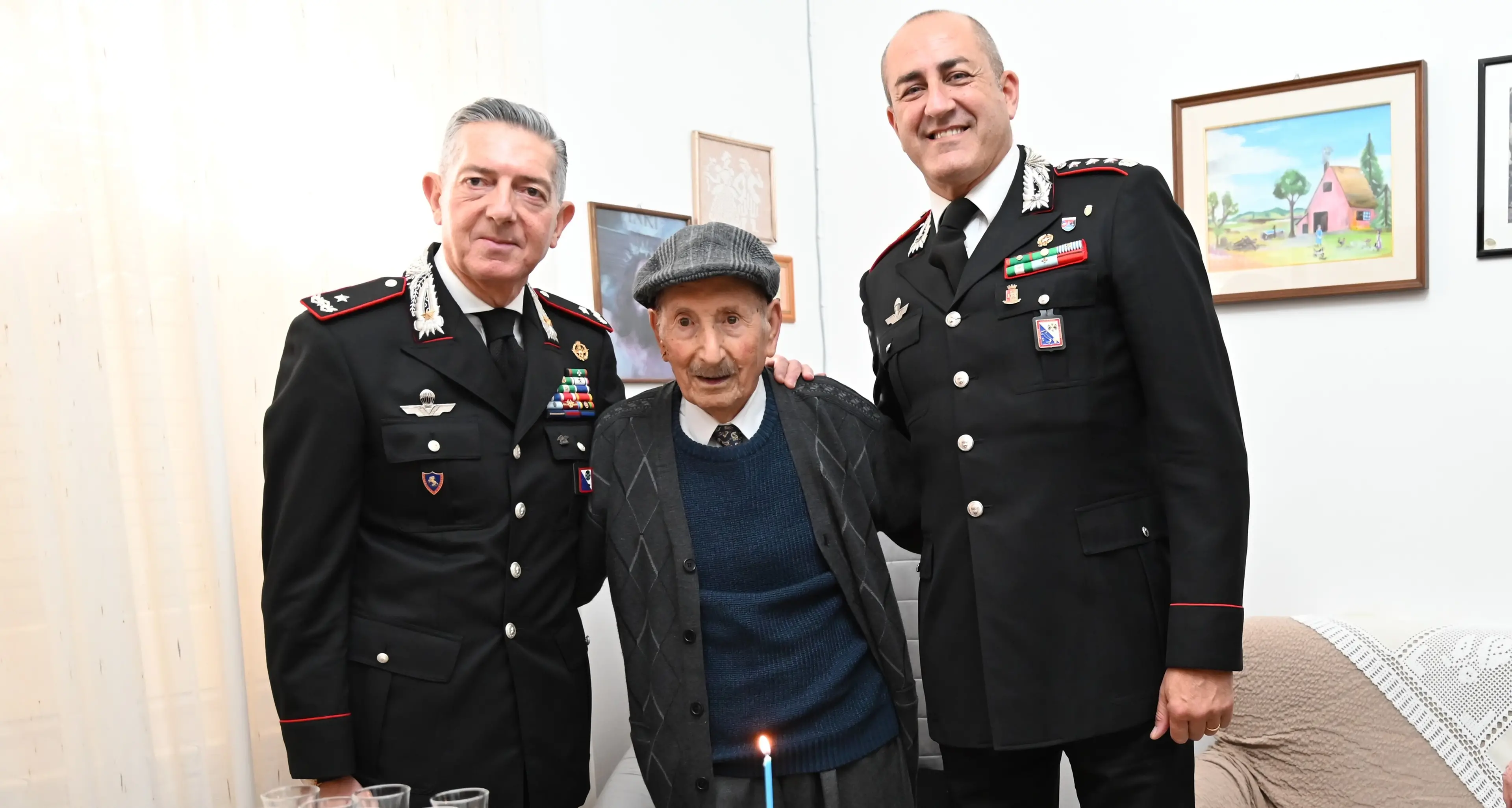 Le 103 candeline dell’appuntato Pasquale Caiola, l'Arma dei carabinieri e Marcellinara festeggia