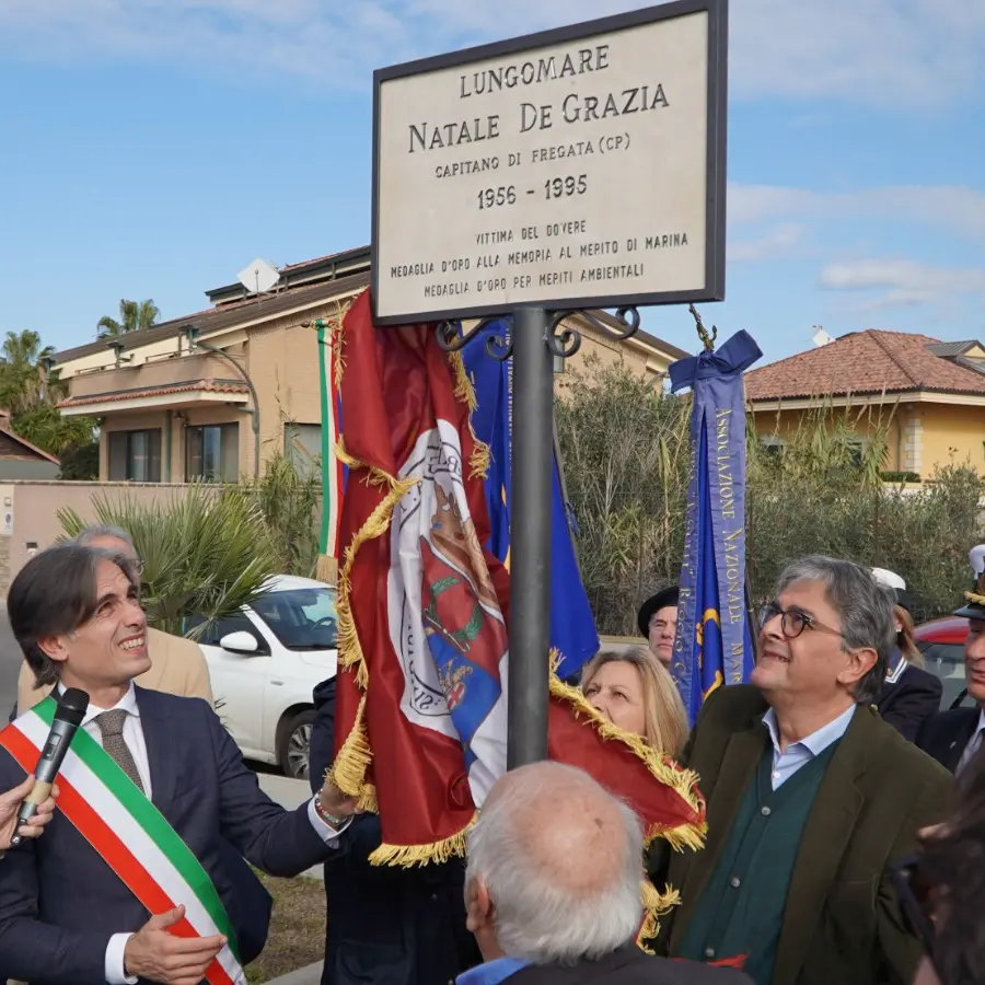Il Lungomare di Gallico intitolato al Capitano Natale De Grazia
