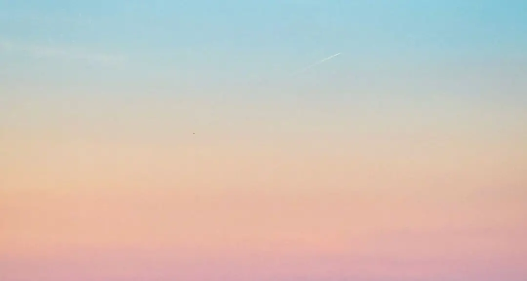 Lo Stromboli nel cuore del tramonto\n