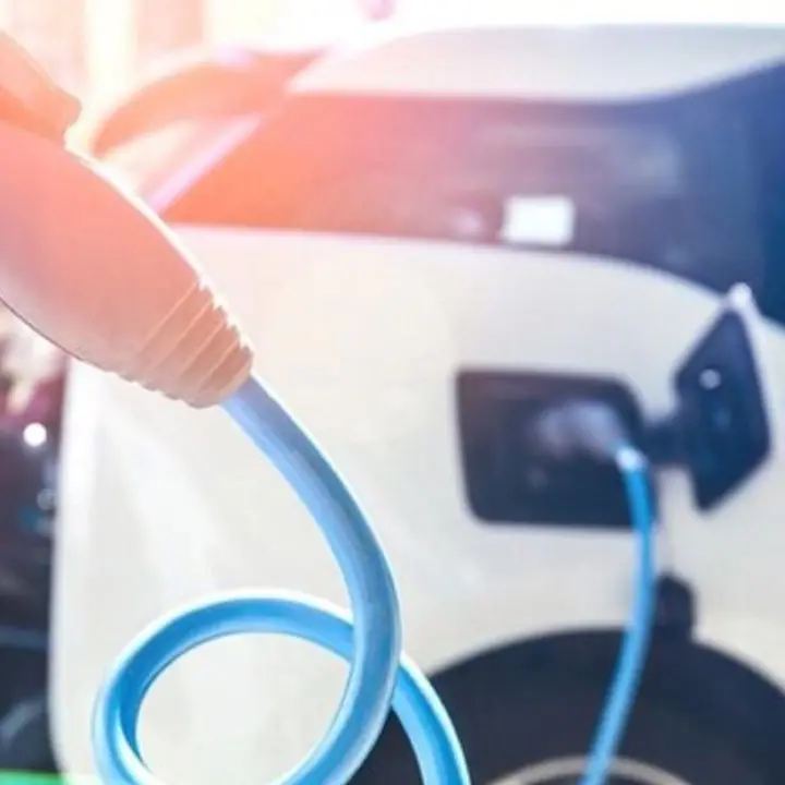 Fahrenheit 2025. Cosenza: parcheggi gratis per i ricchi\n