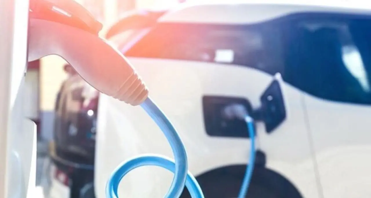 Fahrenheit 2025. Cosenza: parcheggi gratis per i ricchi\n