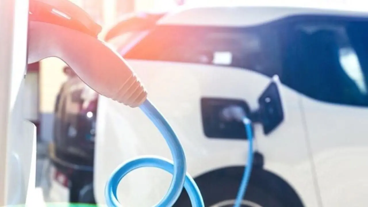 Fahrenheit 2025. Cosenza: parcheggi gratis per i ricchi\n