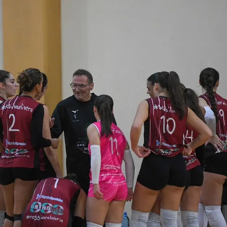 Puliservice Volley\u00A0Reggio vince ancora:\u00A0Cinquefrondi battuta in casa 0–3\u00A0\n