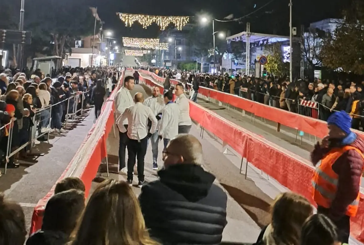 “Torrone da Record”, mercatini di Natale e artisti di strada\u00A0a Marina di Gioiosa Ionica\n