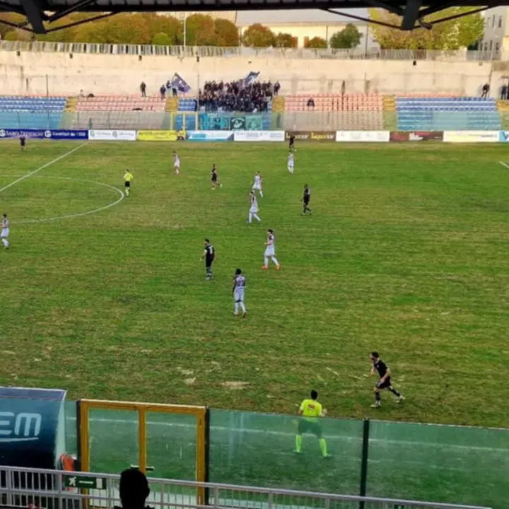 Serie D, crisi nera per la Vibonese: il Gela espugna il “Razza” (2-1), la decide Mbakogu