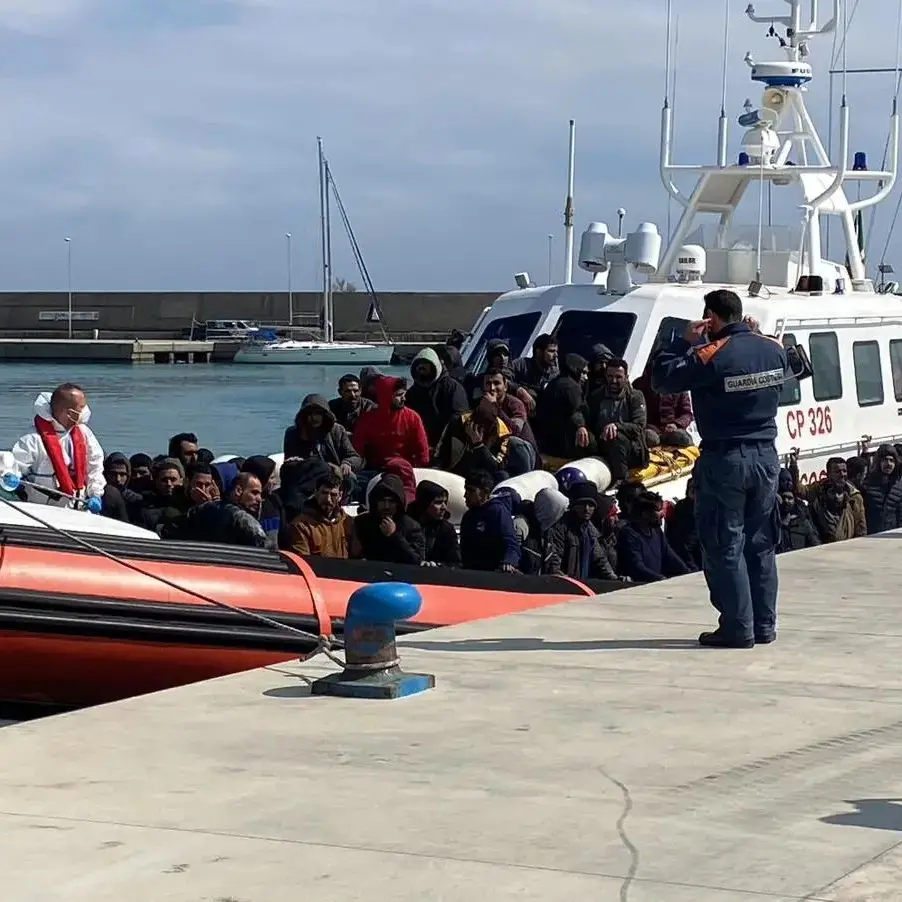 Roccella, riprendono gli sbarchi di migranti: soccorse 75 persone\n