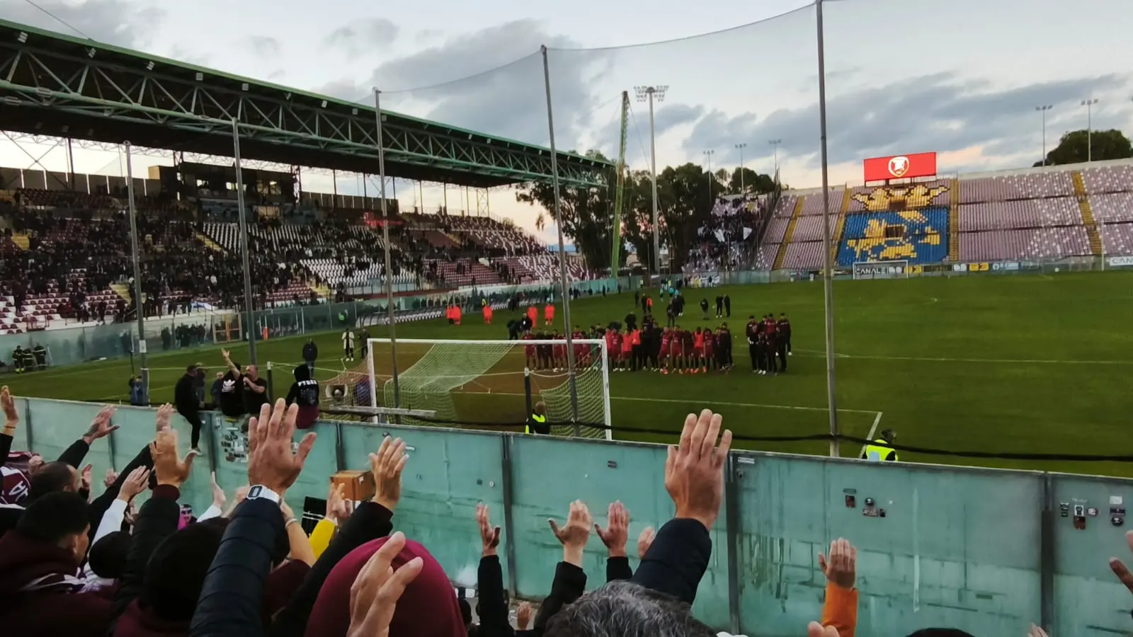 Poker Reggina: quando la maglia chiama Reggio risponde\n