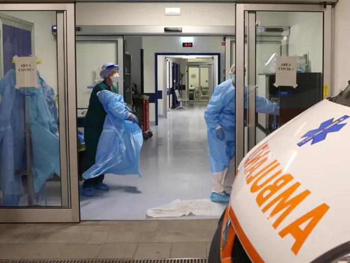 Sanità vibonese ancora in crisi, Piperno (118): «Rischiamo le manette per colpe non nostre. A Tropea ridotti i posti letto»