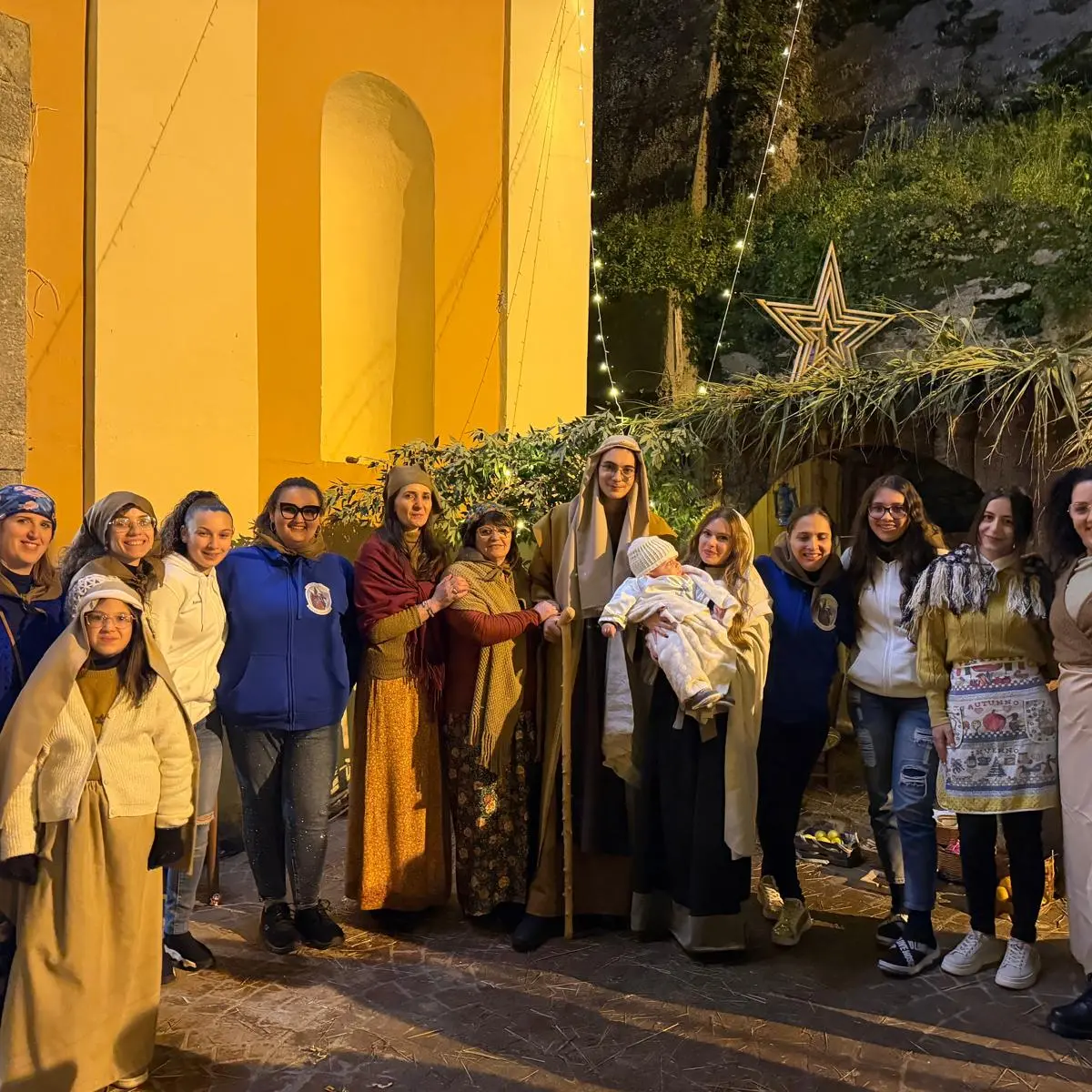 Sinopoli Inferiore, il presepe vivente che scalda i cuori: una comunità che si ritrova e si riscatta\n