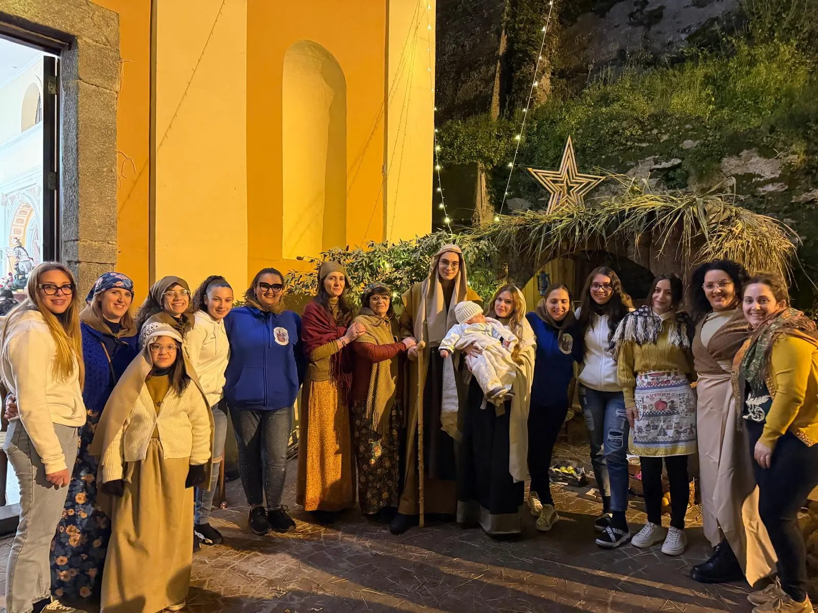 Sinopoli Inferiore, il presepe vivente che scalda i cuori: una comunità che si ritrova e si riscatta\n