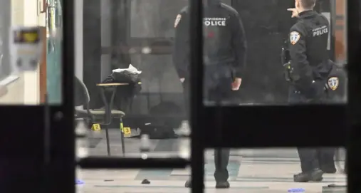 Sparatoria alla Brown University, due studenti uccisi e nove feriti: rilasciato il sospetto