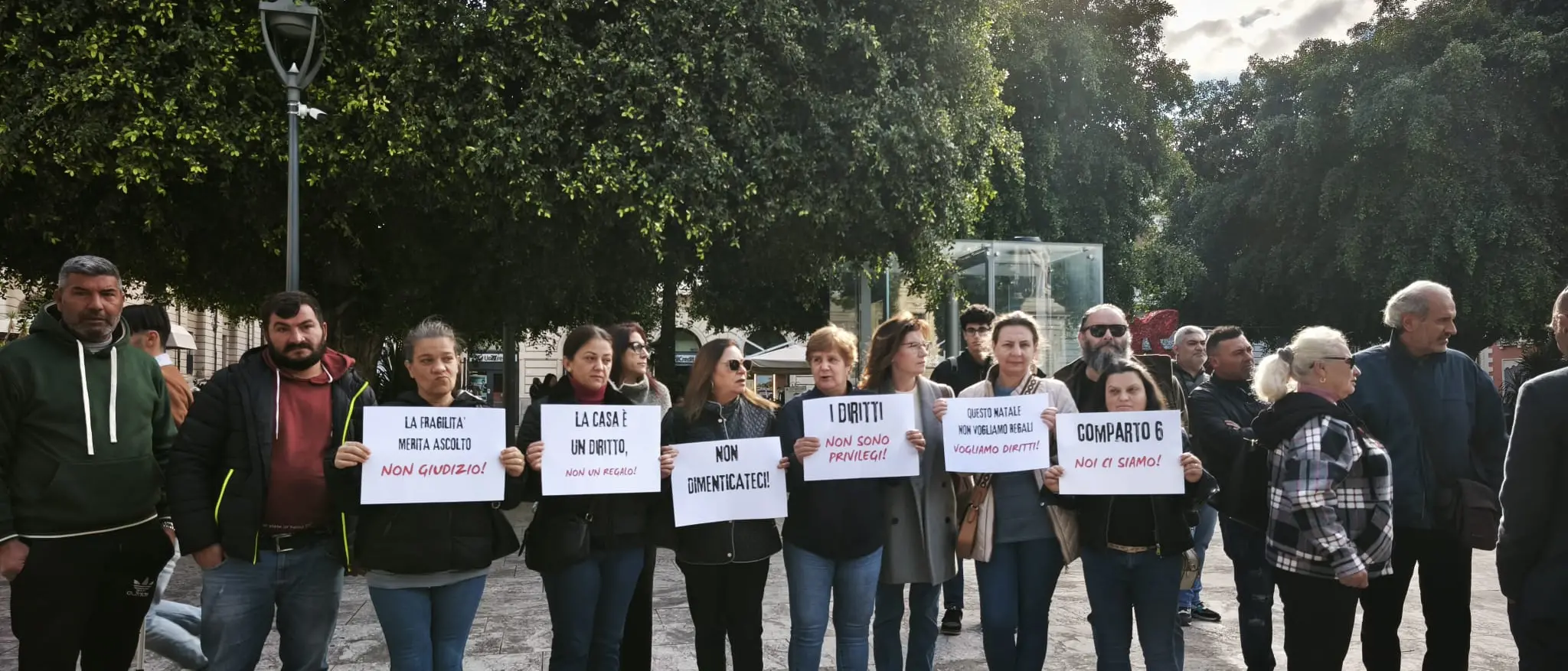 Comparto 6 Arghillà, le associazioni denunciano lo stallo dopo lo sgombero: «Inermi da nove mesi, non c'è volontà politica»\n