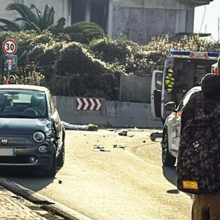 Incidenti\u00A0stradali\u00A0nel Napoletano e nel Riminese, morti due giovani studenti mentre andavano a scuola\n