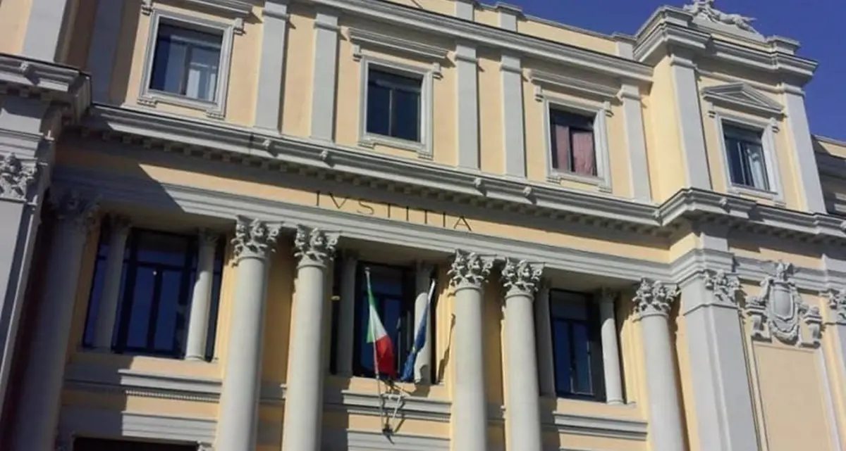 Reddito di cittadinanza pur avendo acquistato un’auto, 8 imputati del Vibonese assolti anche in appello\n