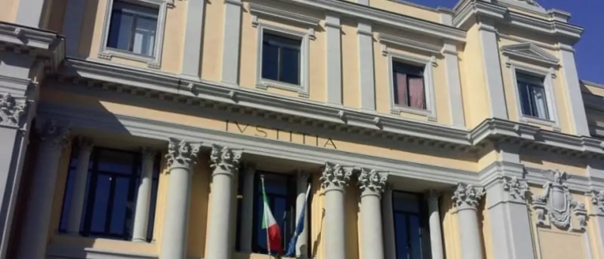 Reddito di cittadinanza pur avendo acquistato un’auto, 8 imputati del Vibonese assolti anche in appello\n