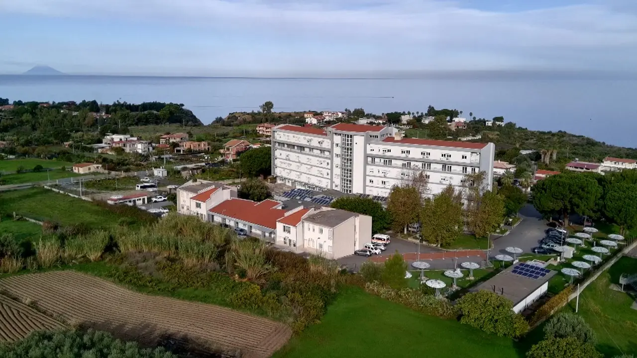 Ospedale di Tropea:\u00A0dai posti letto ridotti, all’emergenza-urgenza insufficiente: avviata petizione popolare\n