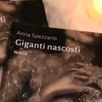 La poesia dell’interiorità: presentato a Vibo Valentia “Giganti nascosti” di Anna Spezzano\n