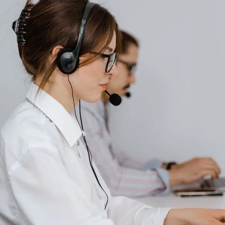 Call center, l’allarme dei sindacati: «A rischio 150 lavoratori crotonesi del servizio Chiama Roma»\n