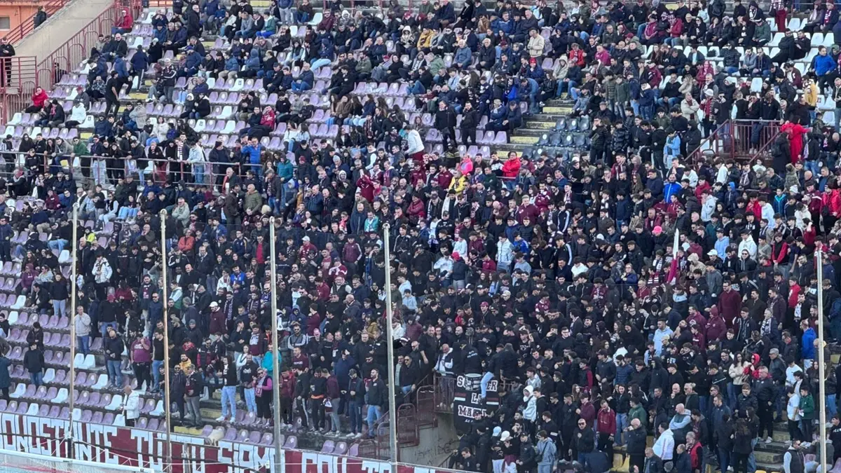 Reggina, la vittoria che pesa: gioco, carattere e pubblico tornano protagonisti\n