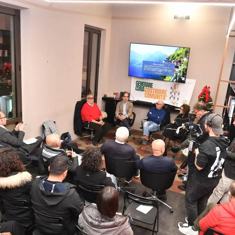 Generare cura, costruire comunità\u00A0con Impronte a Sud e Macramè\n