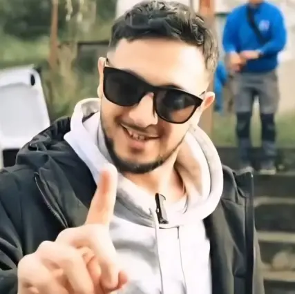 Vito Mandarano, il content creator che racconta Praia a Mare e rivoluziona la promozione del territorio\n